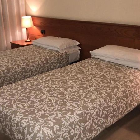 Hotel Select SantʼIlario dʼEnza المظهر الخارجي الصورة