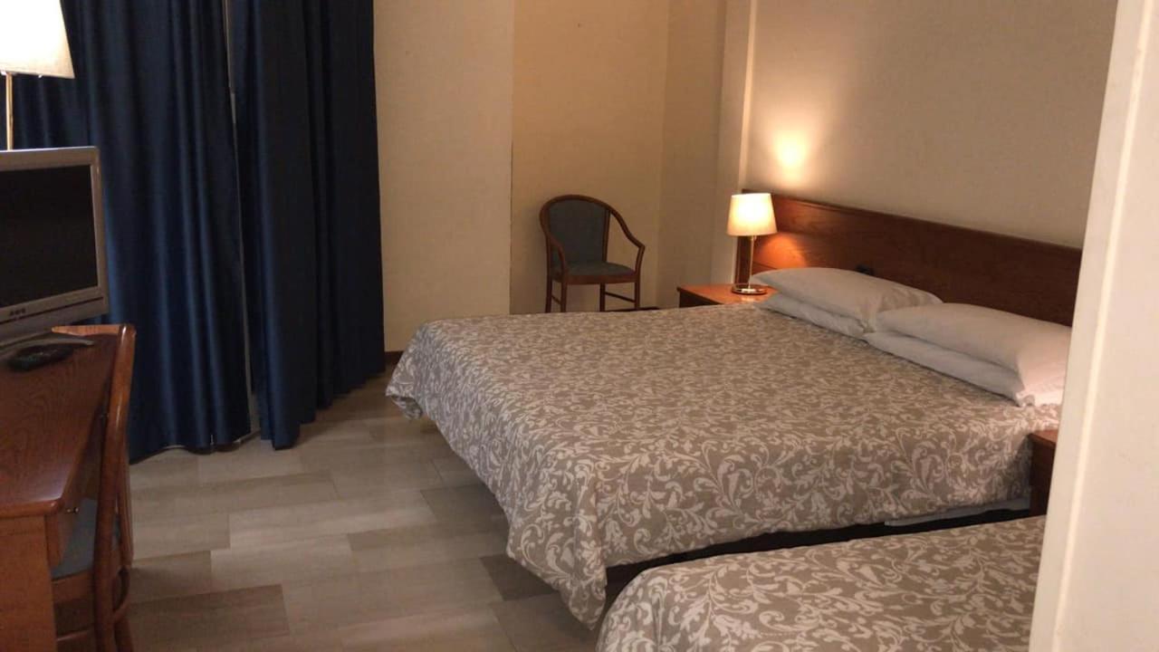 Hotel Select SantʼIlario dʼEnza المظهر الخارجي الصورة